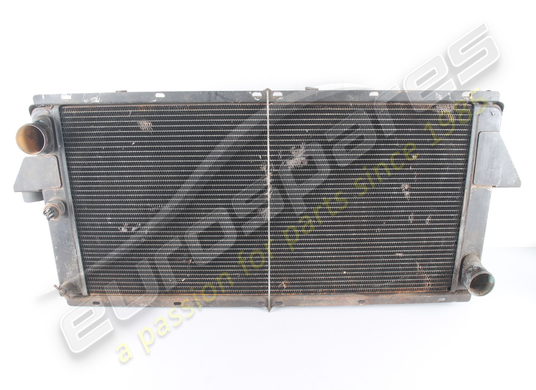 USED Maserati RADIATORE ACQUA TP «CHAUSSON» COMPLETO DI MOTORINO CONVOGLIATORE E VENTOLE . PART NUMBER 122CR76163 (1)