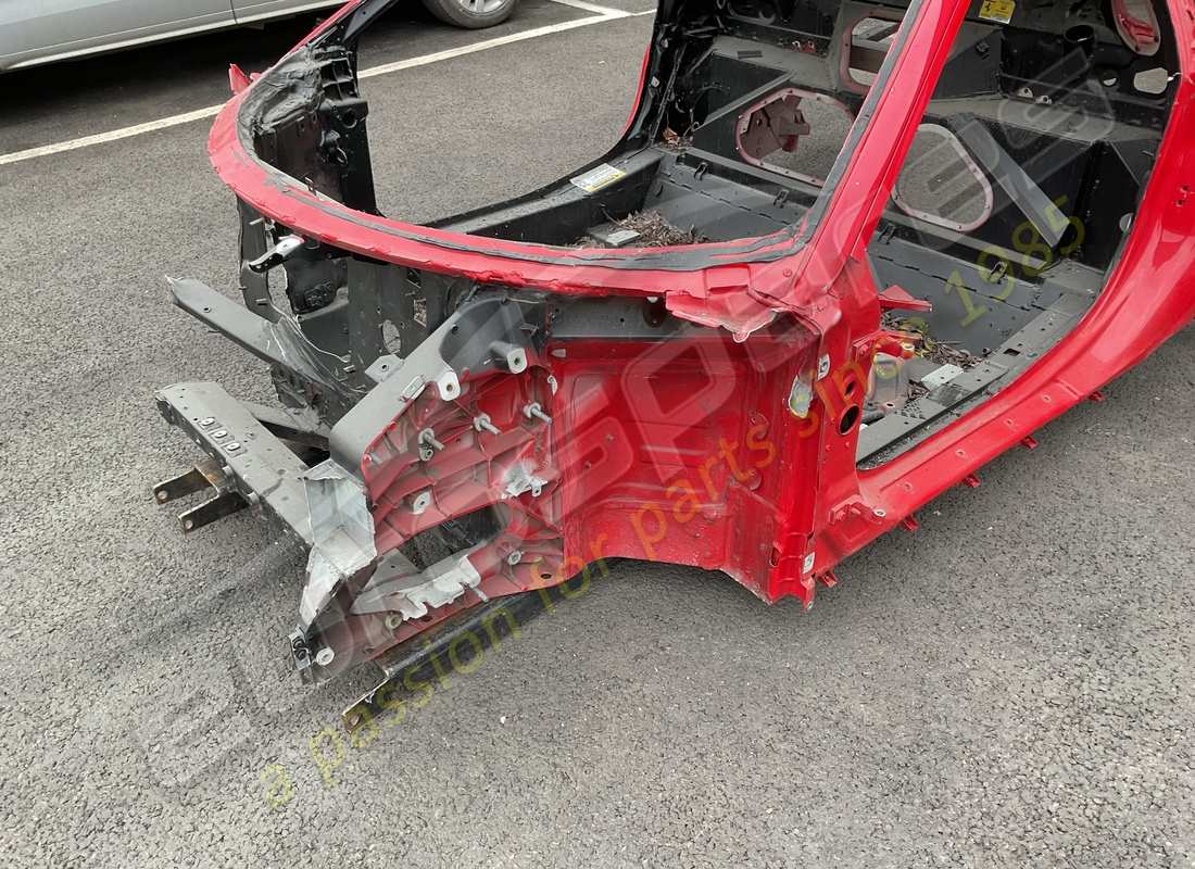 used ferrari complete bodyshell. part number 87260000 (6)