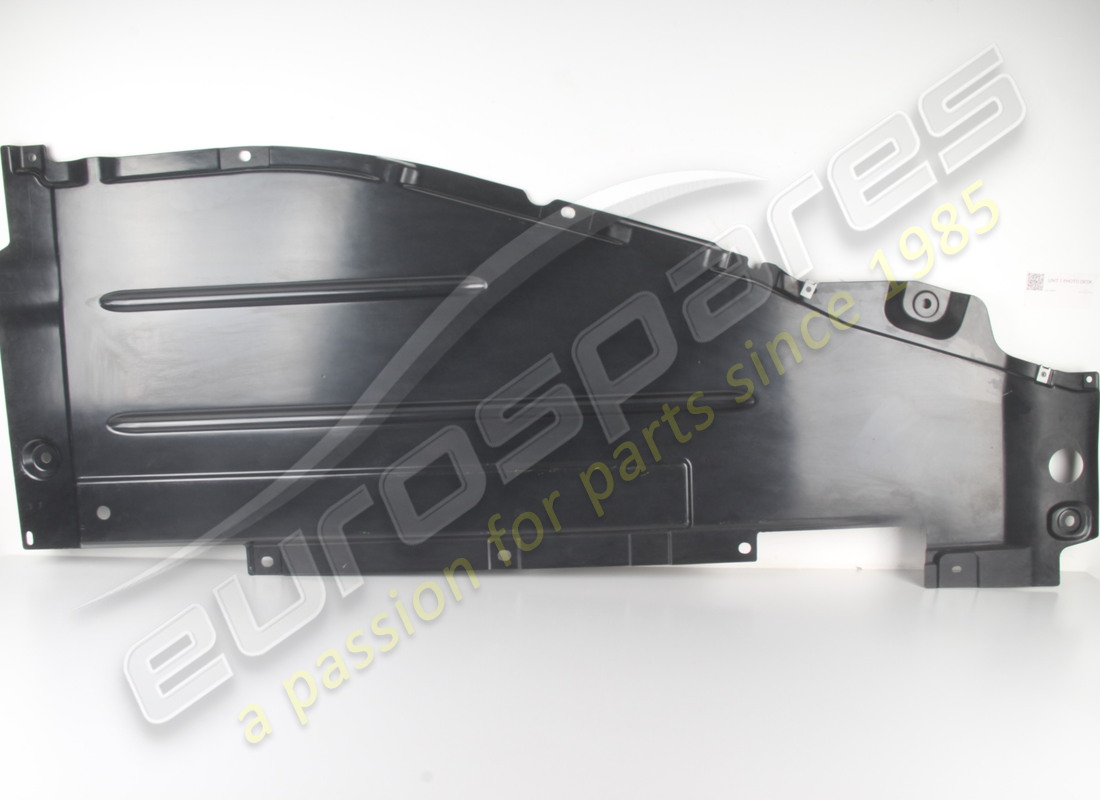 new ferrari front aerodynamic bottom lh part number 83948400 (4)