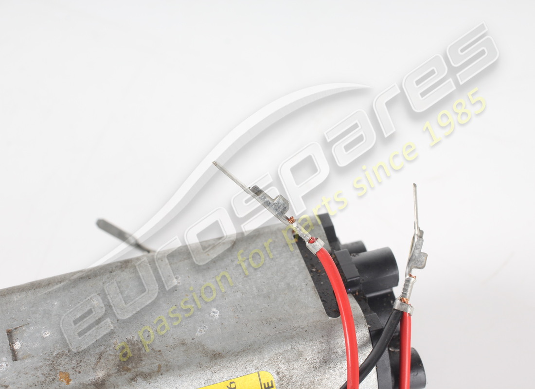 used ferrari guide motor. part number 65877100 (4)