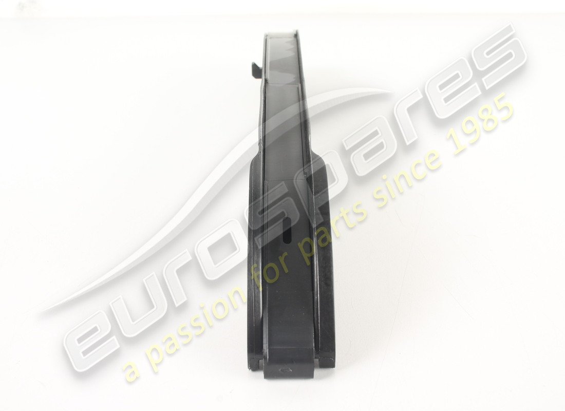 new maserati rh mobile guide shoe. part number 323473 (4)