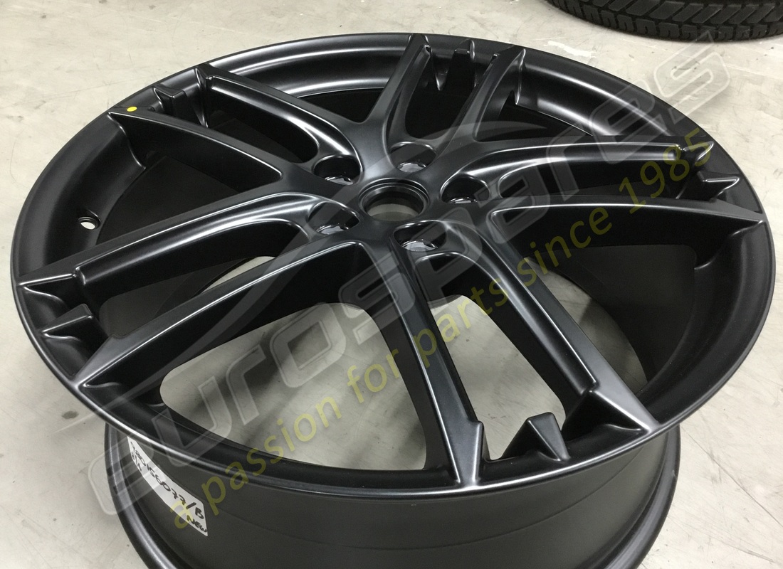 new maserati 20 wheel set (graphite). part number 980156077b (4)