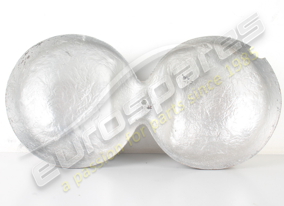 new ferrari rh rear lamp heatshield. part number 62490700 (1)