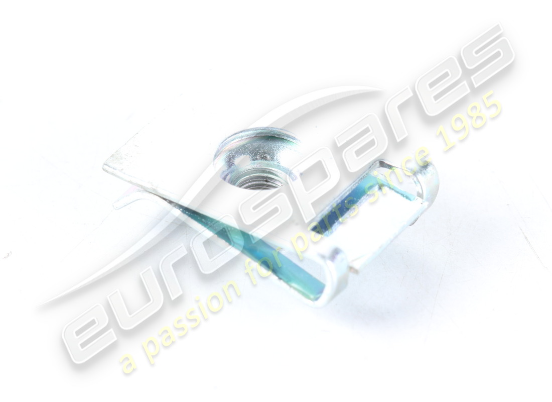 new maserati bracket. part number 66914000 (2)