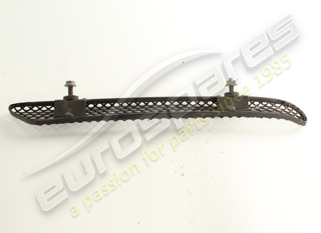 used ferrari complete lh rear fender grill. part number 64657100 (2)