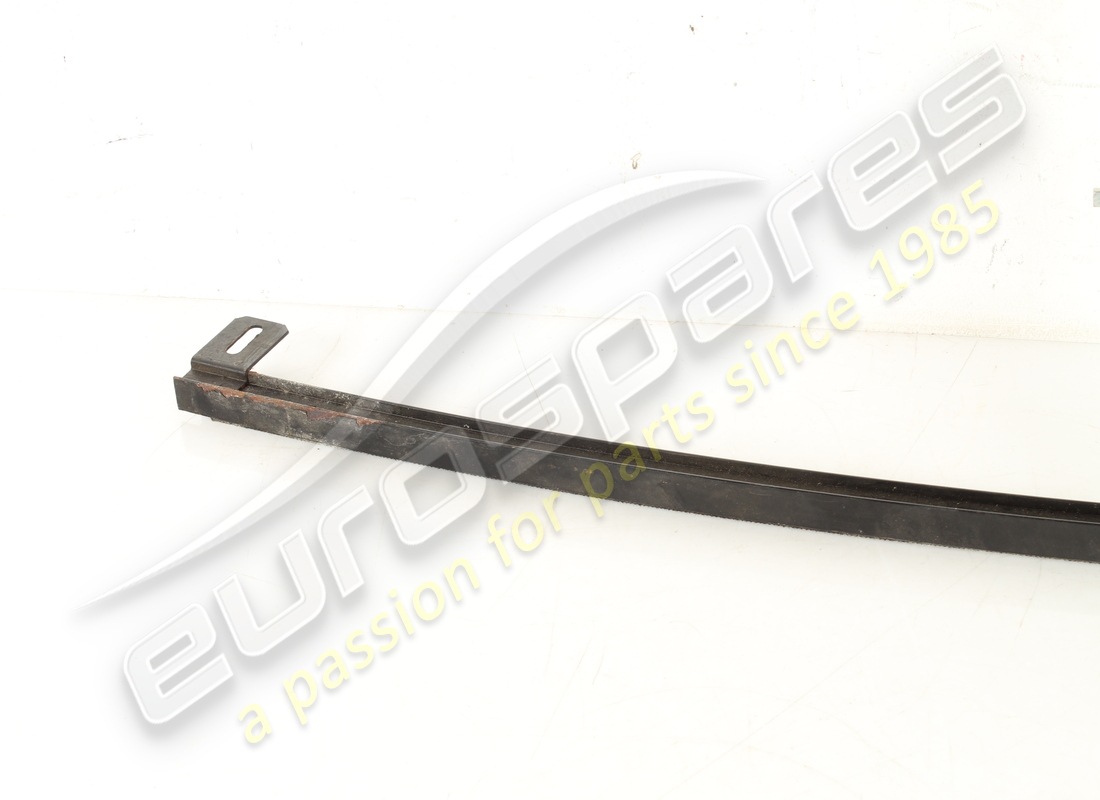 new (other) ferrari lh quarter light complete. part number 2533033108 (2)