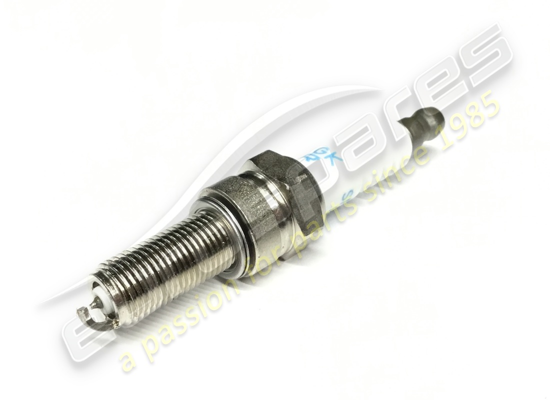 new ngk spark plug. part number 246615 (3)