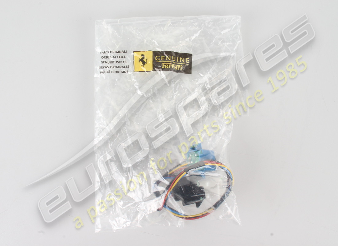 new ferrari button plate -standard-. part number 69156200 (2)