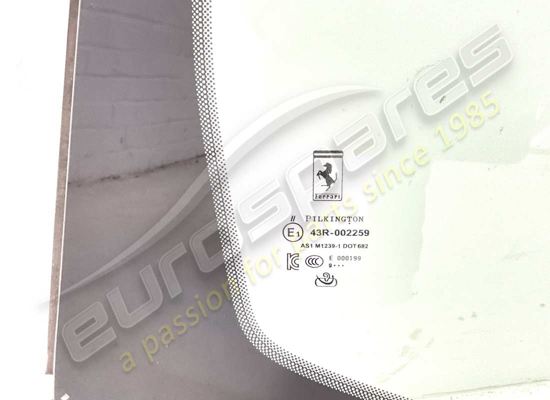 new ferrari windscreen. part number 900632 (2)