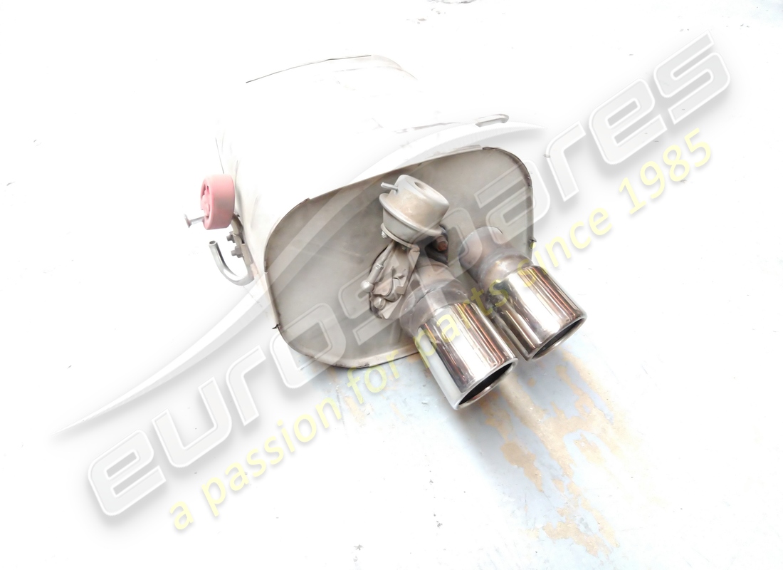 used ferrari rh silencer. part number 167998 (1)