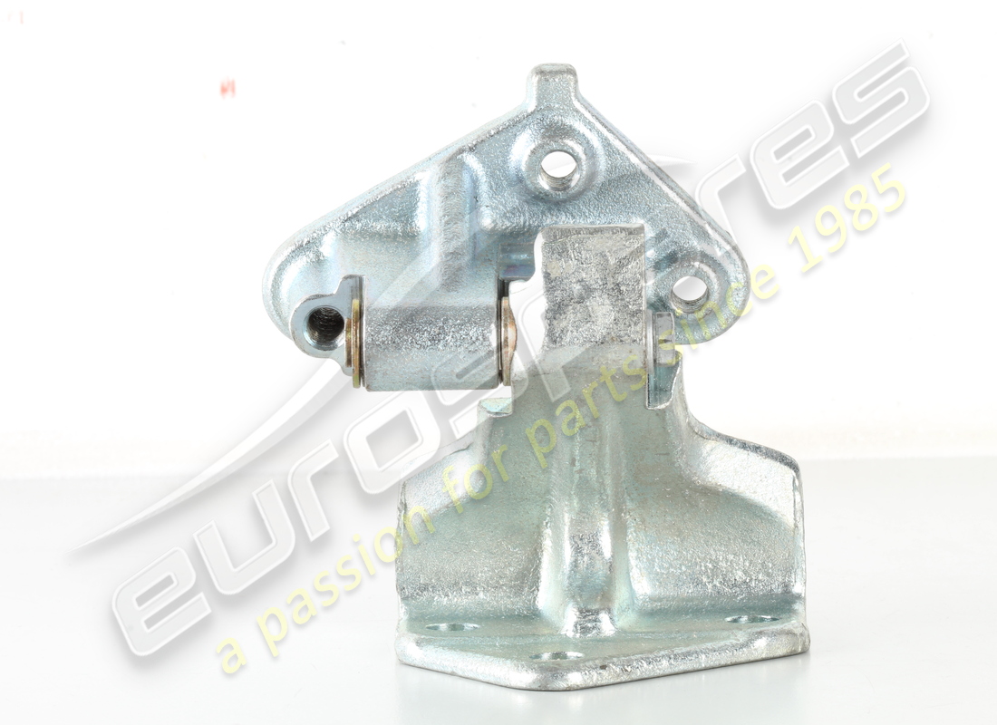 new maserati complete lh lower hinge. part number 67358100 (1)