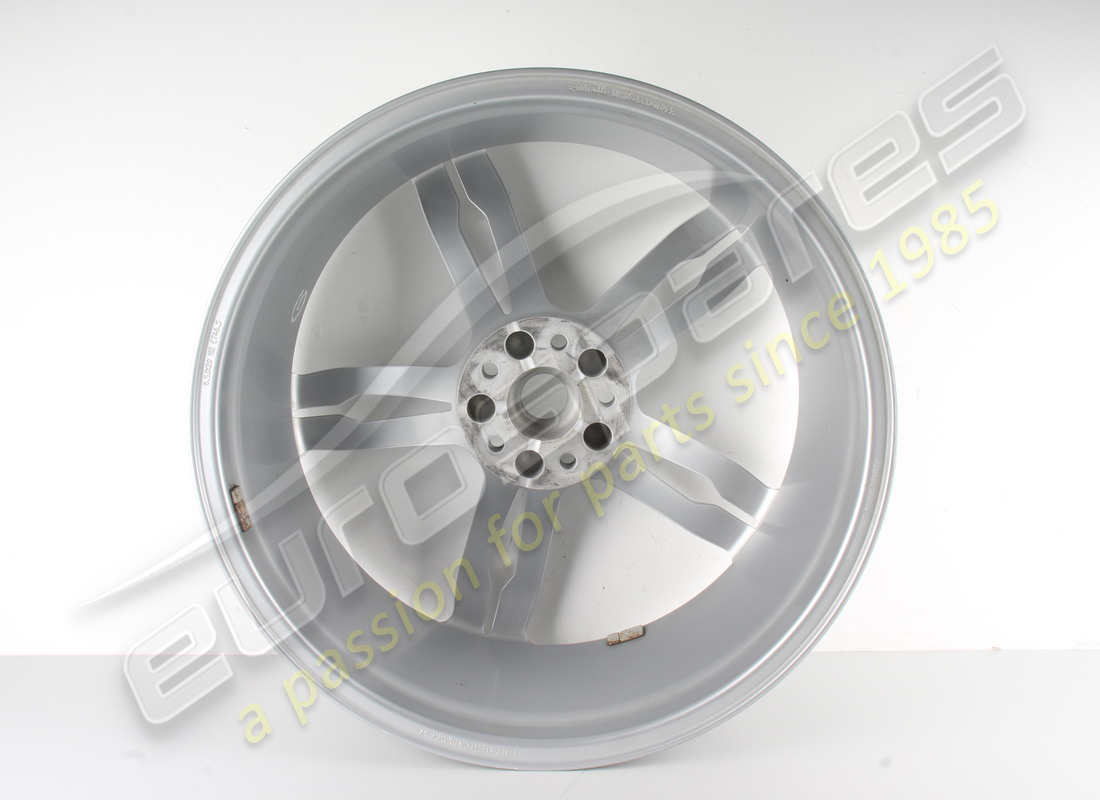 used ferrari front wheel. part number 328870 (2)