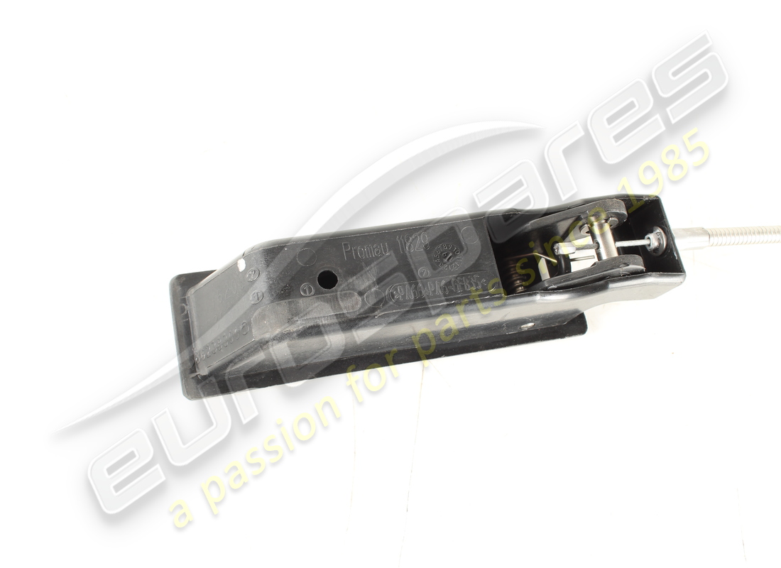 USED FERRARI OPENING HANDLE FOR ENGINE HO. PART NUMBER 83777200 (5) used ferrari opening handle for engine ho. part number 83777200 (5)