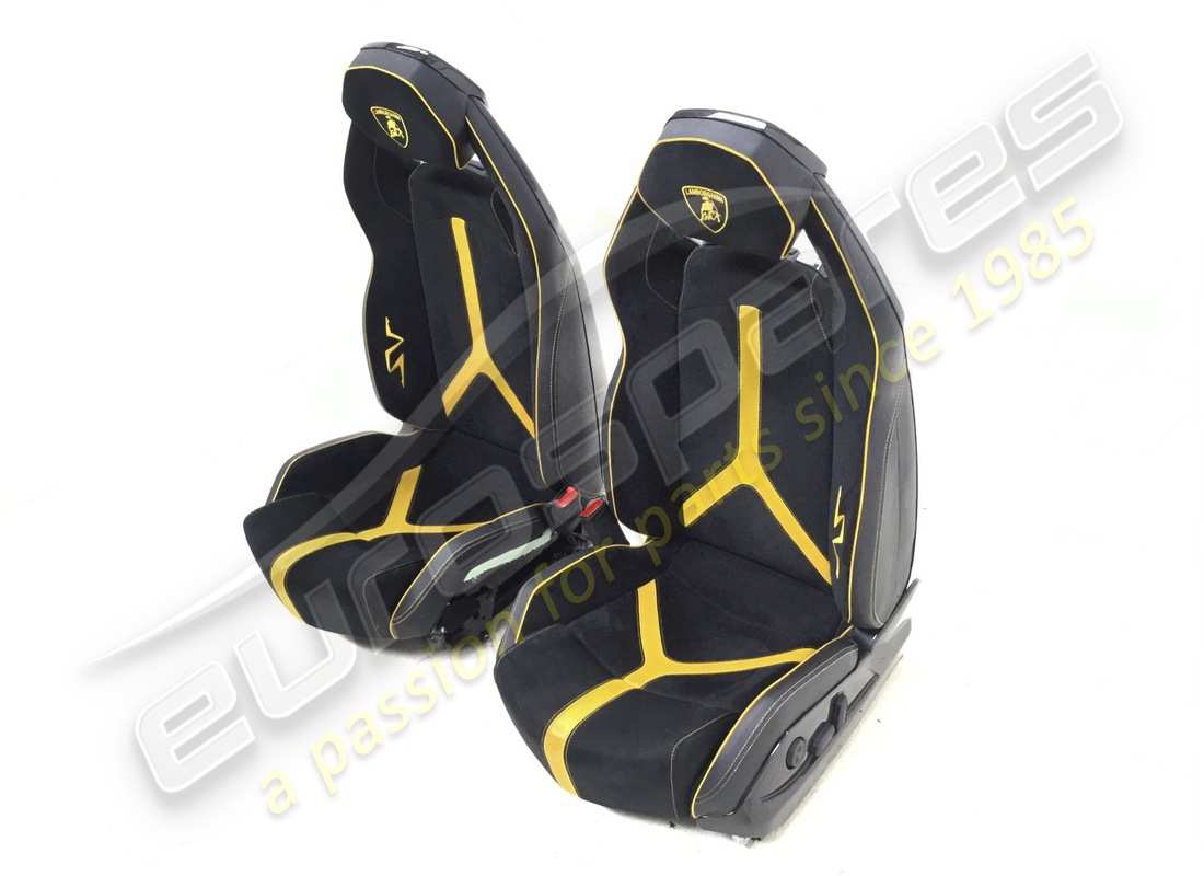 USED LAMBORGHINI AVENTADOR SV RHD SEATS IN CARBON. PART NUMBER EAP1374061 (3) used lamborghini aventador sv rhd seats in carbon. part number eap1374061 (3)