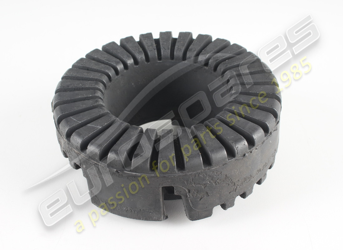 new maserati ring. part number 675000216 (3)