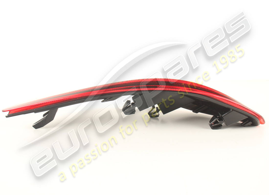 new porsche rear light reflector. part number 958945106 (2)