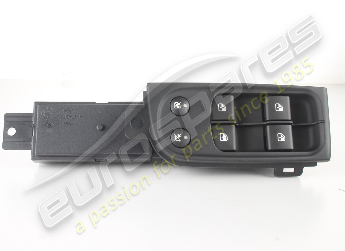 new maserati lhd driver door ecu (npg). part number 247993 (1)