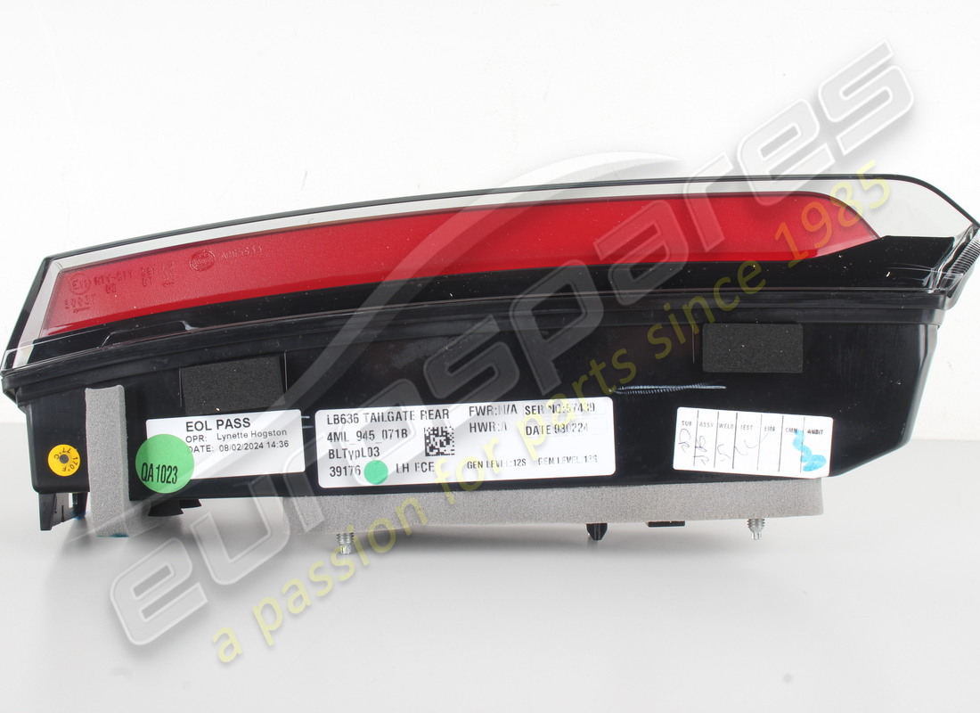 new lamborghini side marker refl. part number 4ml945071b (5)
