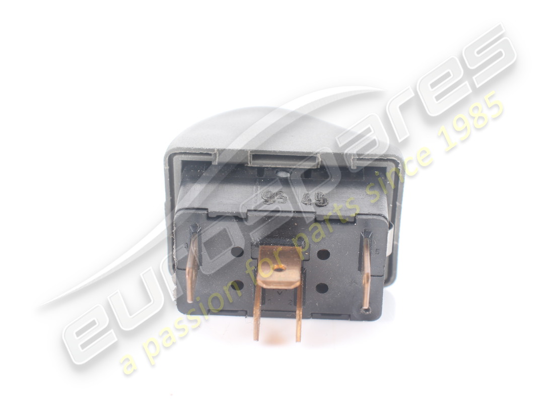 used ferrari switch. part number 165246 (4)