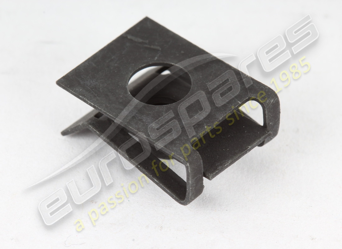 new maserati bracket. part number 67278700 (2)