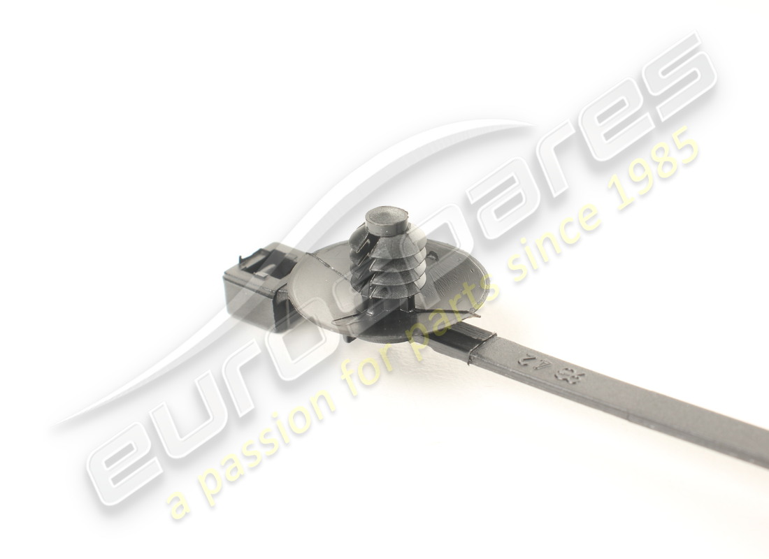 new ferrari clip. part number 260064 (2)