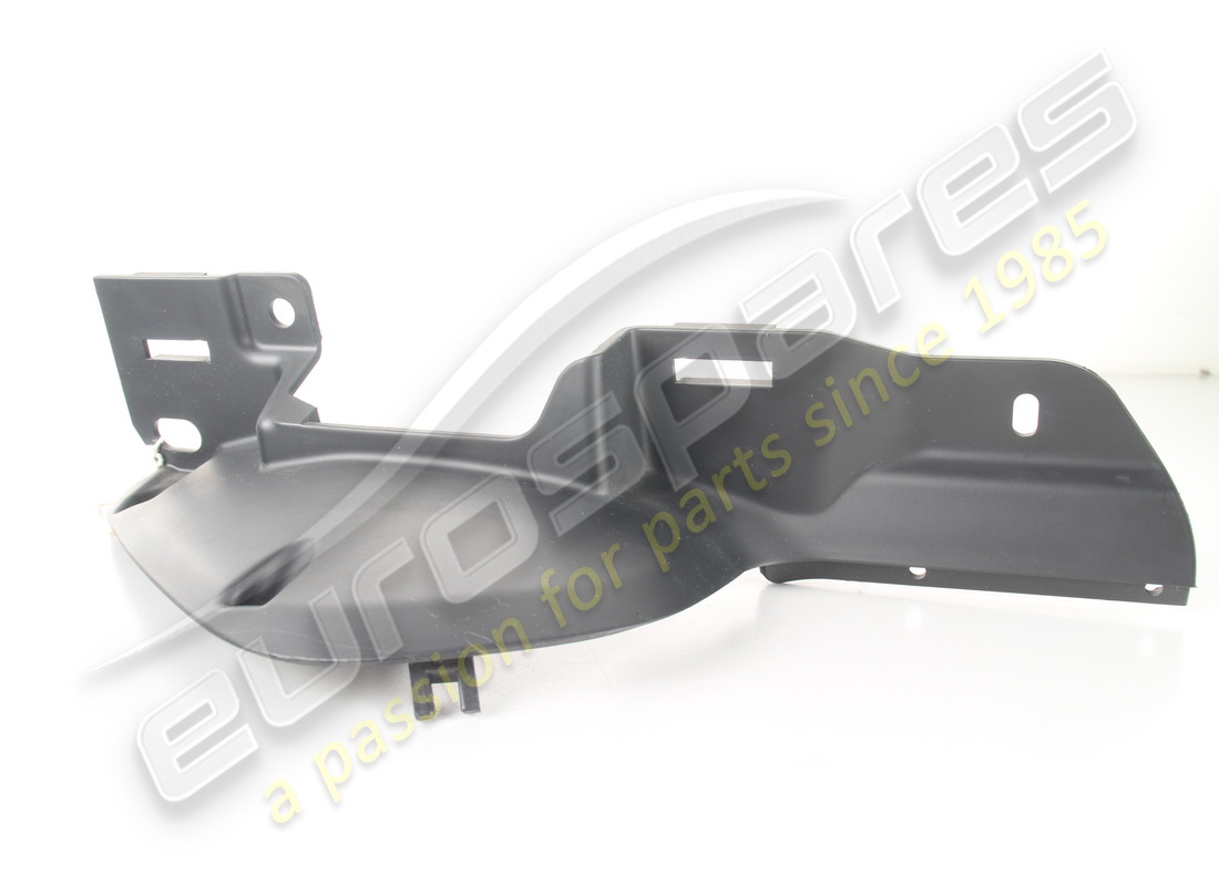 new ferrari lower central cover. part number 82986700 (1)