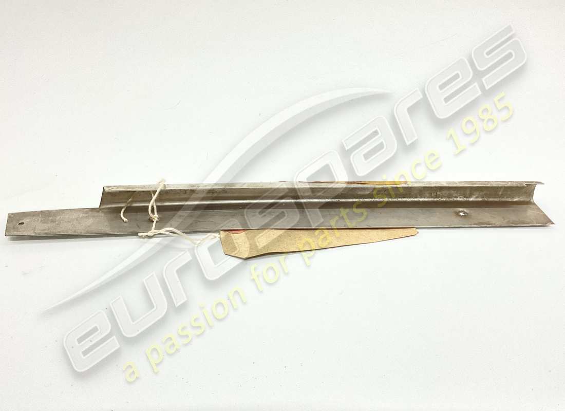 new ferrari lh pillar moulding. part number 20031704 (2)