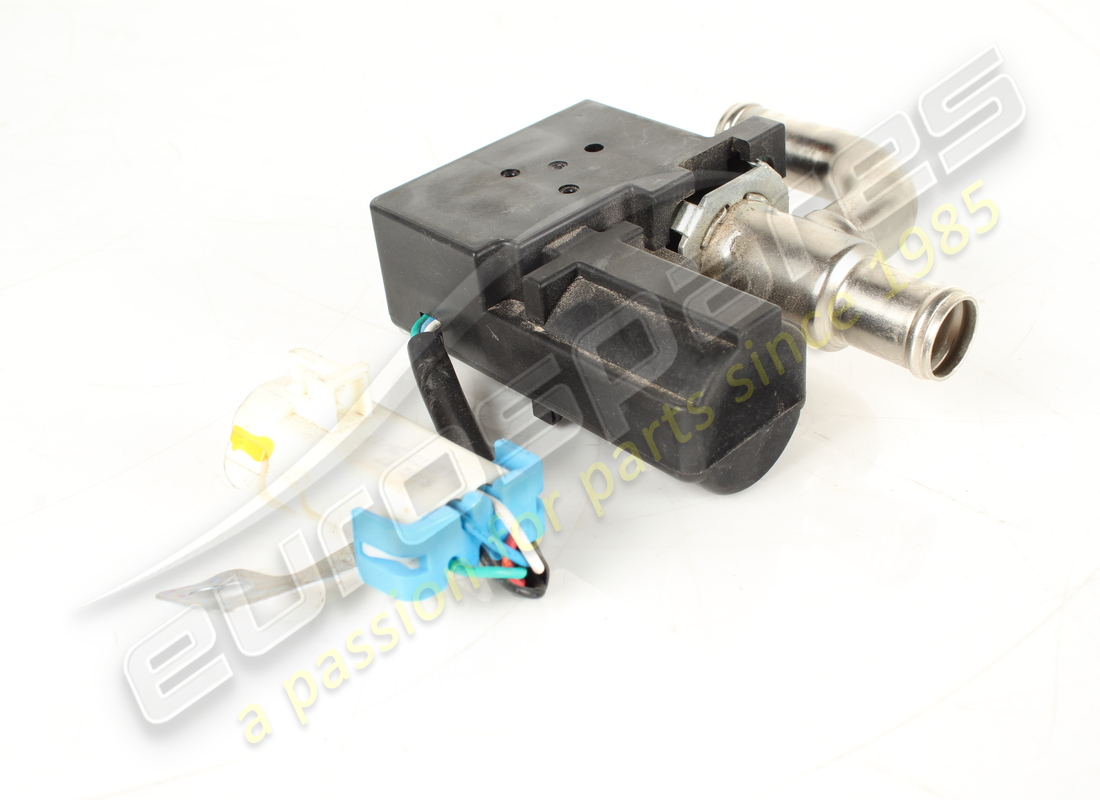 used ferrari lh tgk valve. part number 67444900 (2)