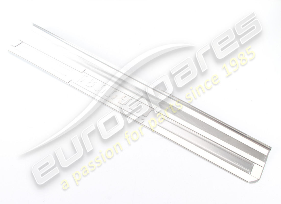 new ferrari rh kickplate. part number 81361800 (2)
