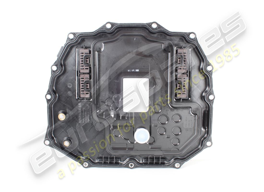 NEW PORSCHE TRANSMISSION OIL SUMP. PART NUMBER 0DT317165 (2) new porsche transmission oil sump. part number 0dt317165 (2)