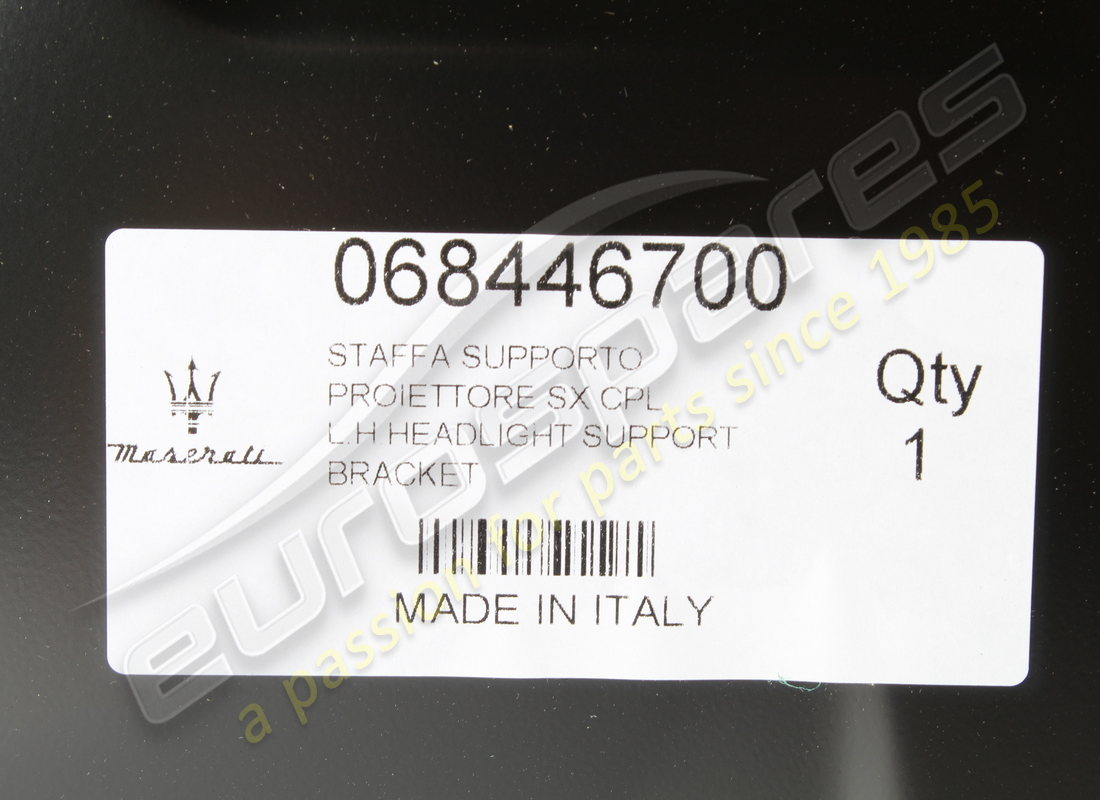 new maserati lh headlamp support bracket. part number 68446700 (3)