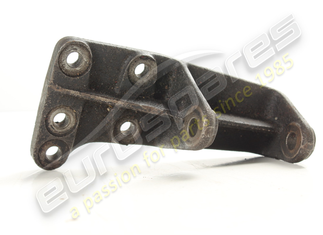 used lamborghini alternator lower bracket. part number 001604488 (3)