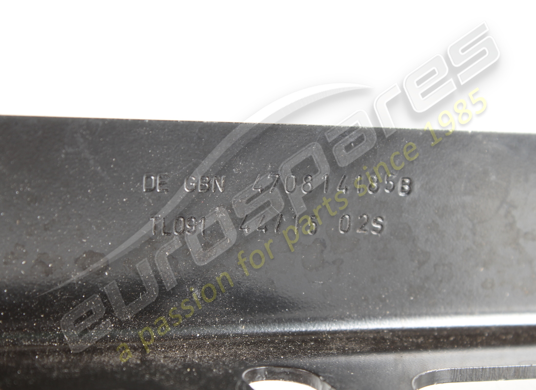 used lamborghini connecting part lampentopf. part number 470814185b (2)