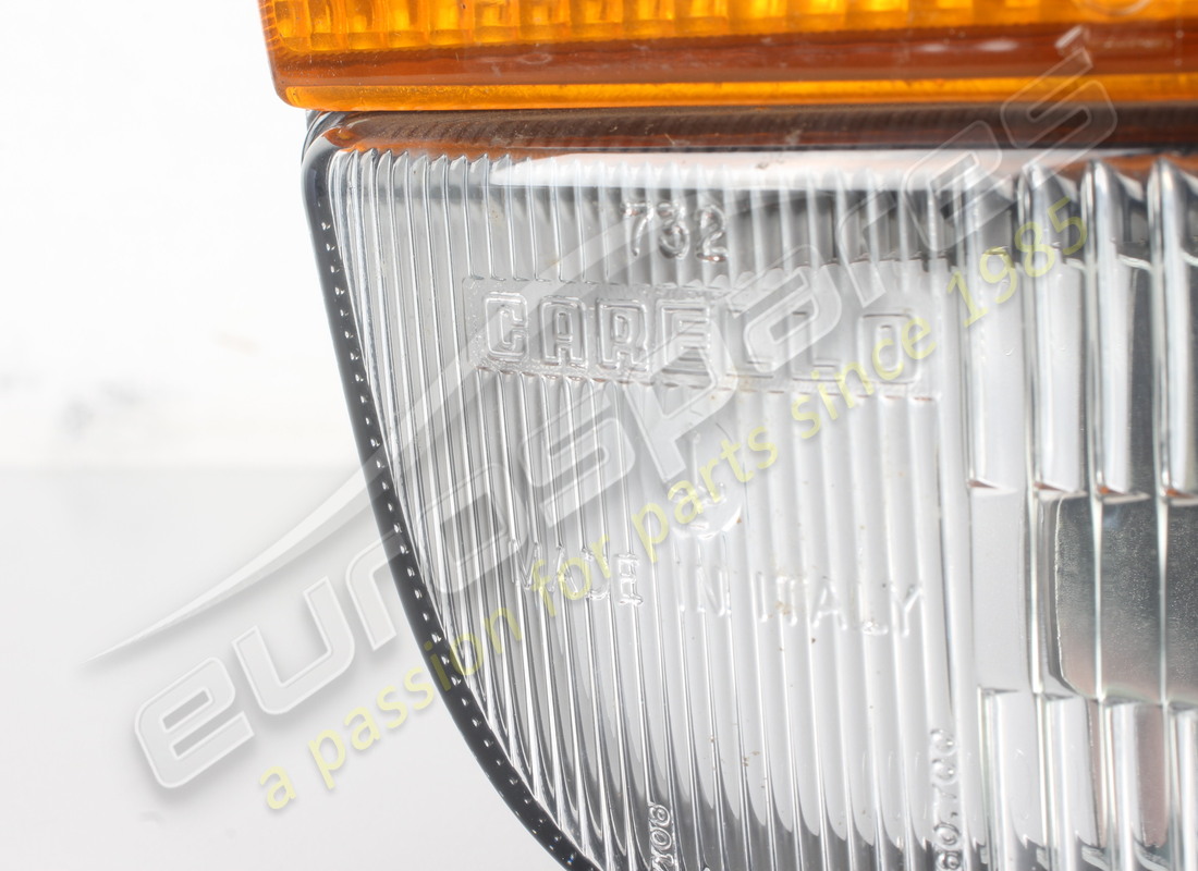 new ferrari rh front indicator light lhd part number 61725800 (2)