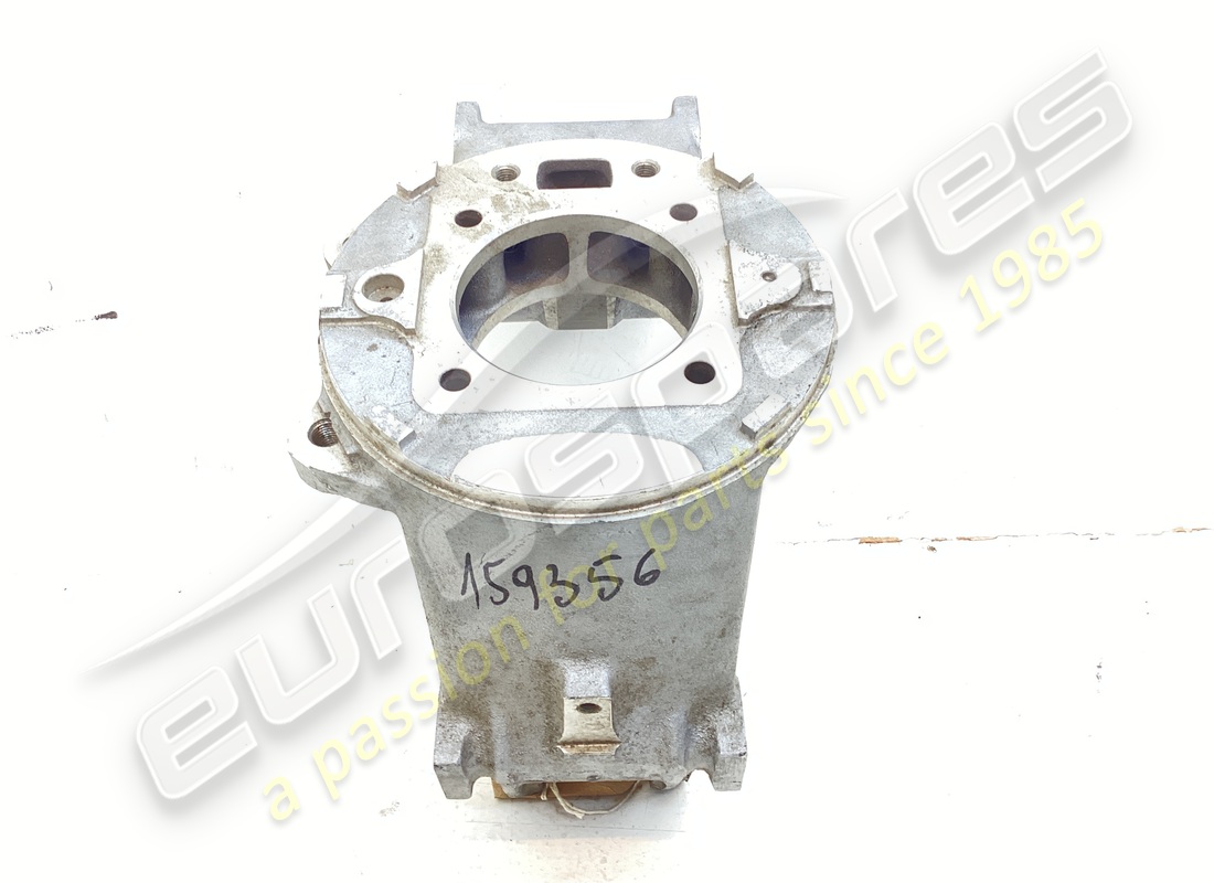 new ferrari lh rear hub housing. part number 159356 (1)