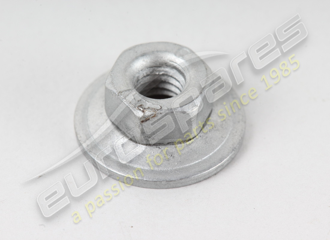 new maserati nut for third brake light. part number 14039414 (1)