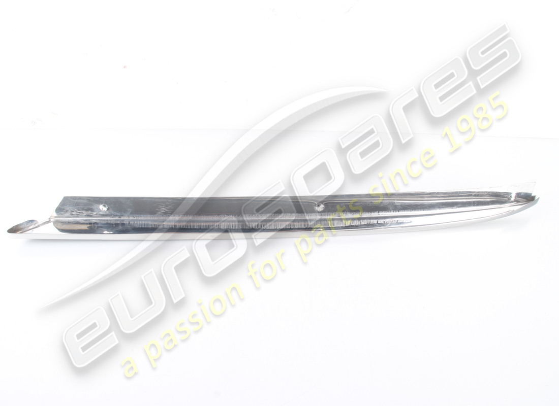 NEW FERRARI RH DRIP MOULDING. PART NUMBER 2554402208 (3) new ferrari rh drip moulding. part number 2554402208 (3)