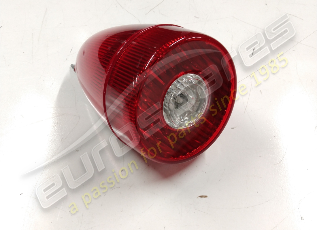 new ferrari inner lh taillight. part number 185669 (1)