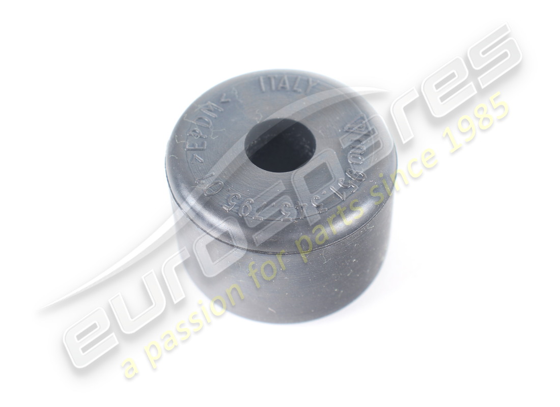 NEW PORSCHE RUBBER MOUNTING. PART NUMBER 95134379501 (1) new porsche rubber mounting. part number 95134379501 (1)