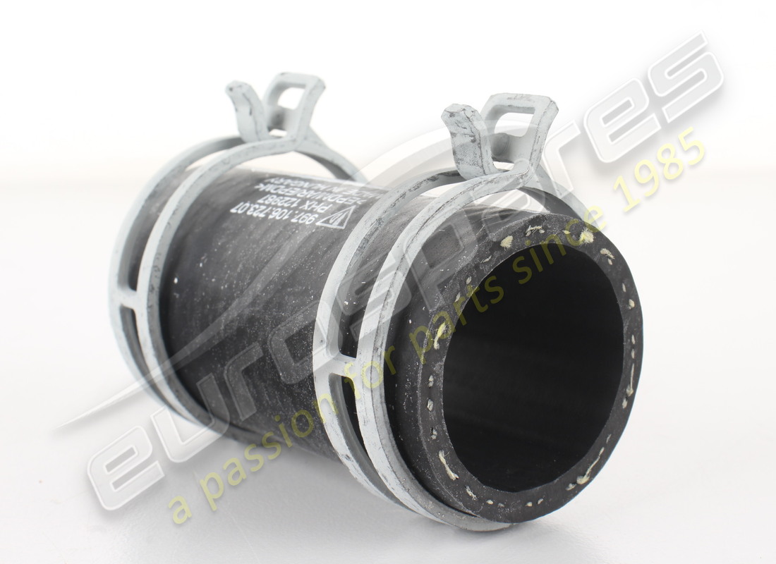 new porsche water hose. part number 99710672307 (1)