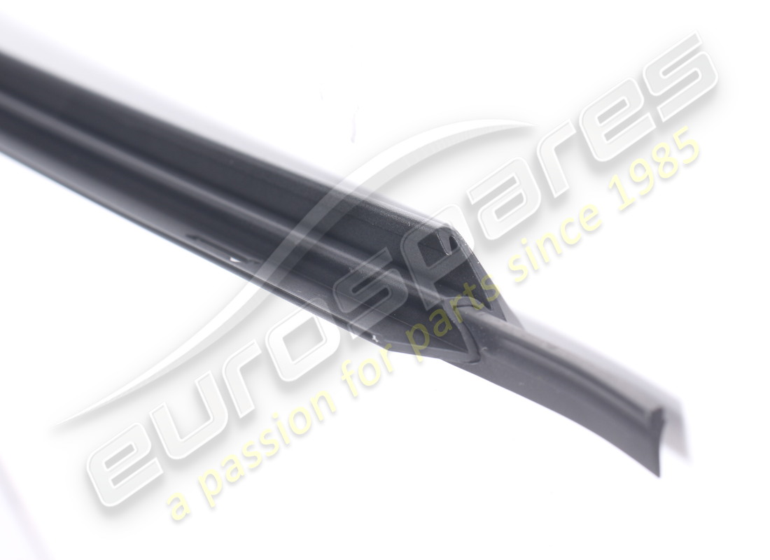 NEW FERRARI RH GASKET ASSEMBLY. PART NUMBER 64943900 (2) new ferrari rh gasket assembly. part number 64943900 (2)