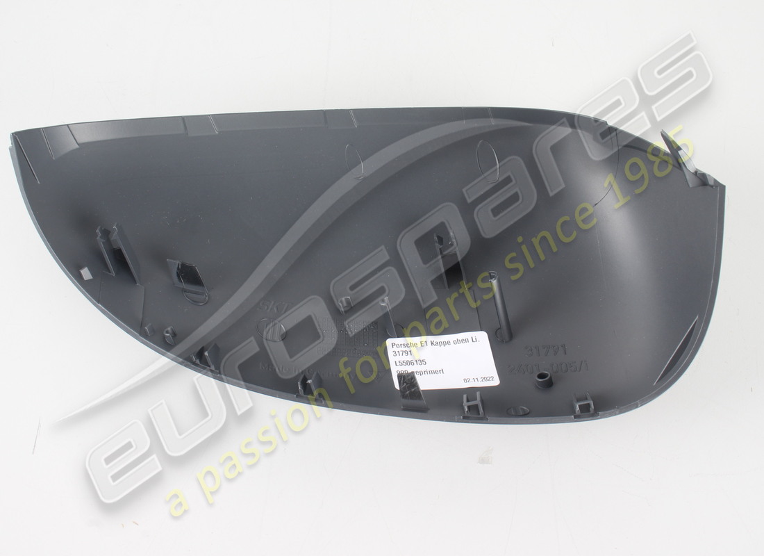 new porsche mirror housing door mirror top half left. part number 95573161902gru (4)