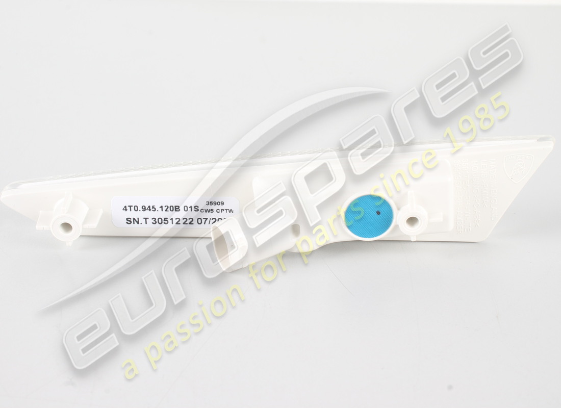 new lamborghini side marker light. part number 4t0945120b (3)