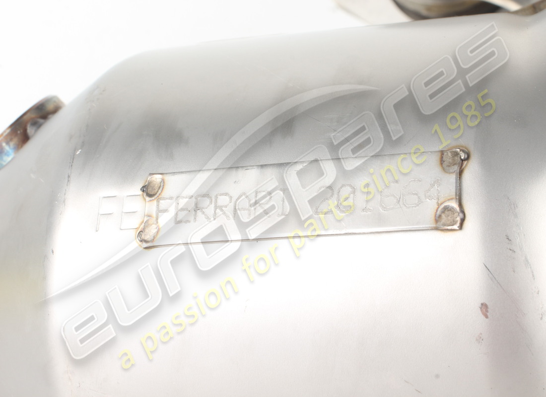new ferrari rh rear exhaust manifold. part number 189760 (2)
