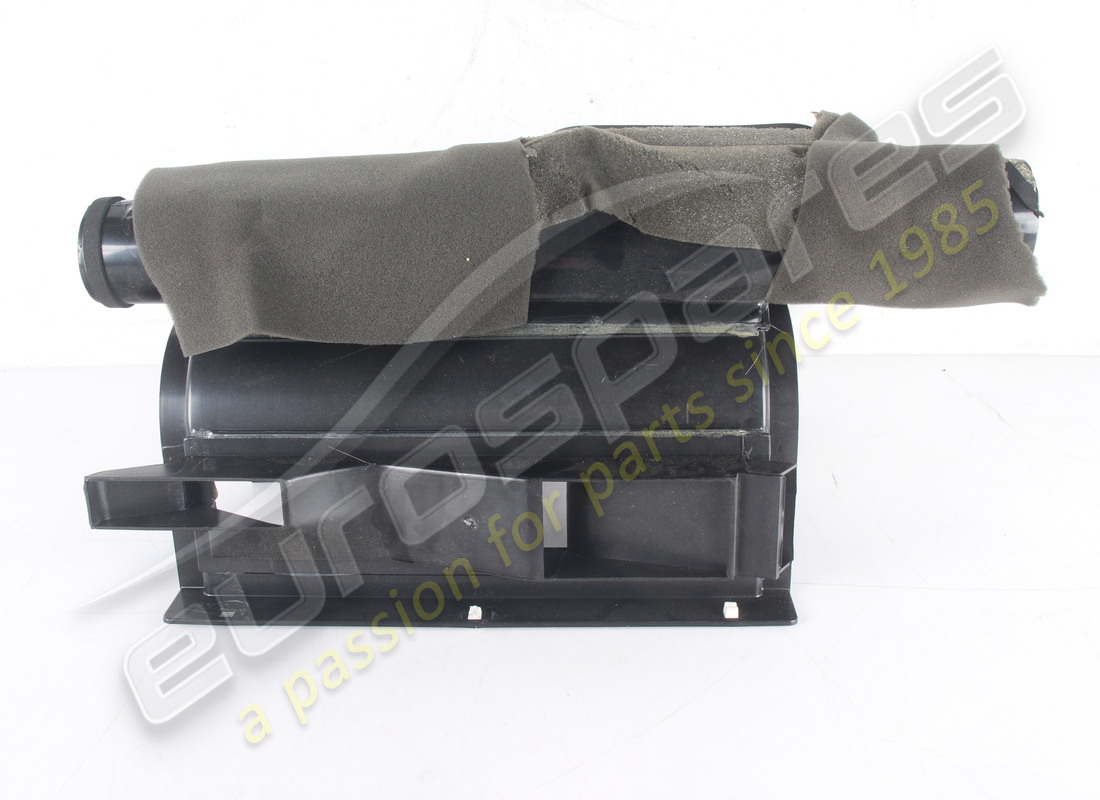 USED FERRARI AIR DIFFUSOR. PART NUMBER 62189500 (2) used ferrari air diffusor. part number 62189500 (2)