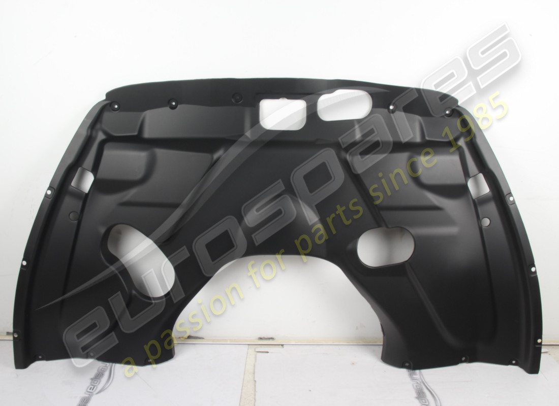 new maserati central cover. part number 82074800 (1)