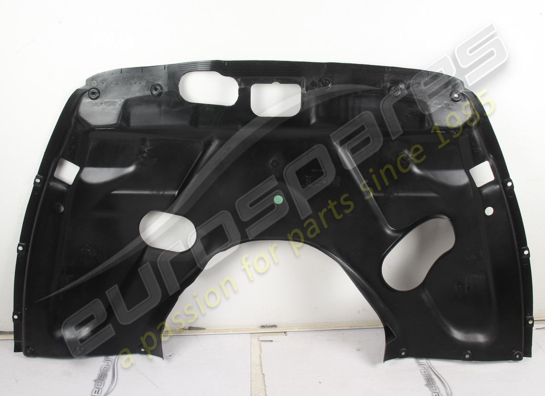 new maserati central cover. part number 82074800 (2)