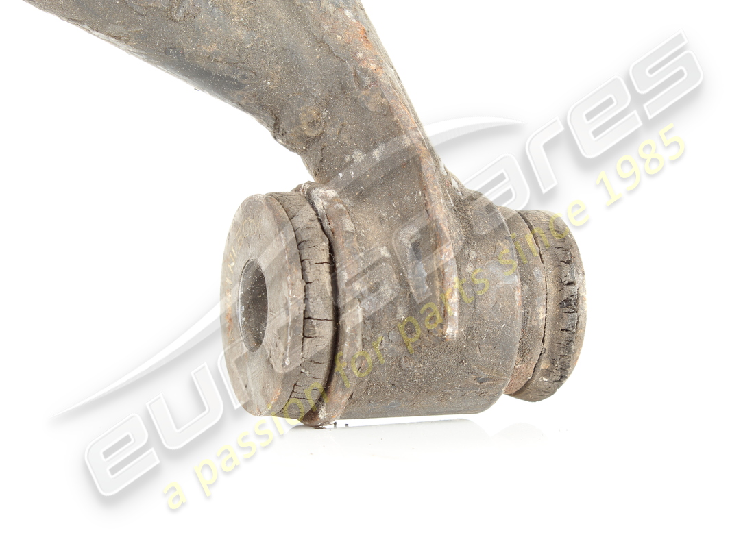 USED FERRARI REAR LOWER LEVER. PART NUMBER 124304 (3) used ferrari rear lower lever. part number 124304 (3)