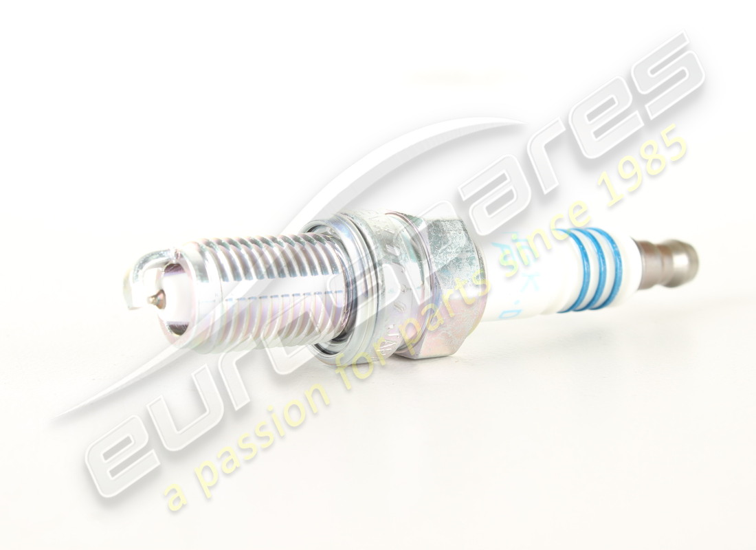 new ferrari spark plug (non iridium). part number 174954 (1)