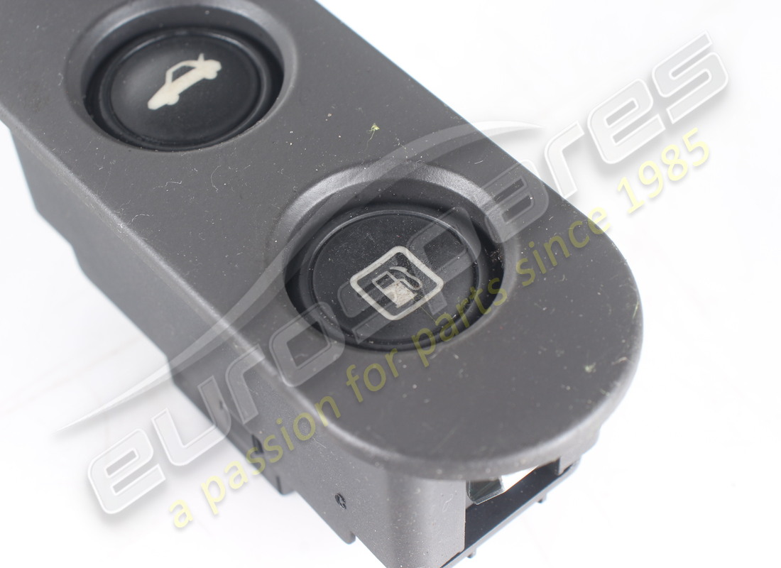 USED FERRARI TRUNK HOOD AND FUEL DOOR REL. PART NUMBER 72676419 (3) used ferrari trunk hood and fuel door rel. part number 72676419 (3)